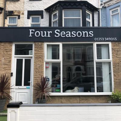 Four Seasons Guest House (42 St Chads Road FY1 6BP Blackpool)