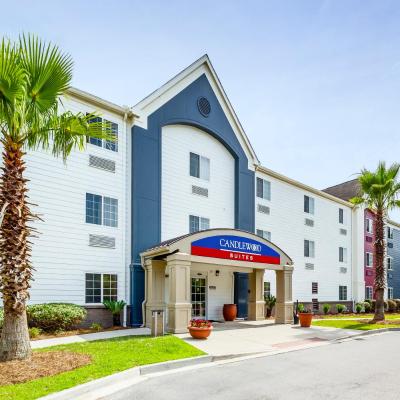 Candlewood Suites Savannah Airport, an IHG Hotel (50 Stephen S Green Dr GA 31408 Savannah)