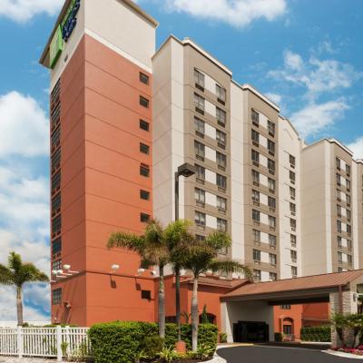 Holiday Inn Express & Suites - Nearest Universal Orlando, an IHG Hotel (5605 Major Boulevard Fl 32819 Orlando)