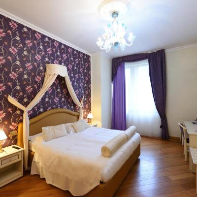 Relais La Corte di Cloris (Via Masaccio 234 50132 Florence)