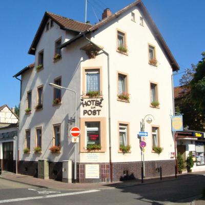 Hotel zur Post Schwanheim (Alt-Schwanheim 38 60529 Francfort-sur-le-Main)
