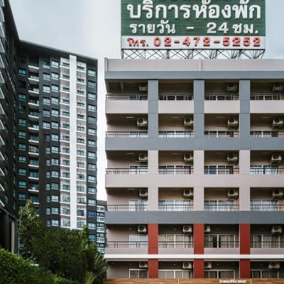 Season Place (61/15 Petchkasem Road, Wattapra, Bangkokyai 10600 Bangkok)