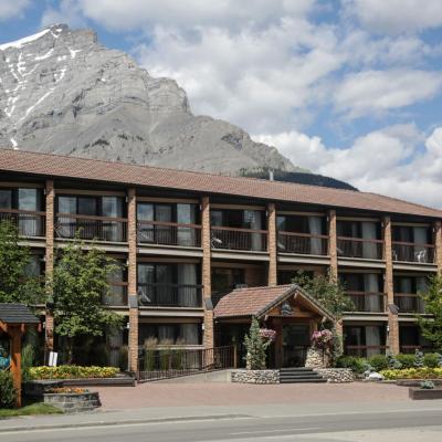 High Country Inn (419 Banff Avenue T1L 1A7 Banff)
