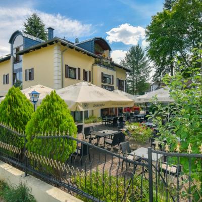 Boutique Hotel Sena (Jaczostrasse 87/Weinmeisterhornweg 42 13595 Berlin)