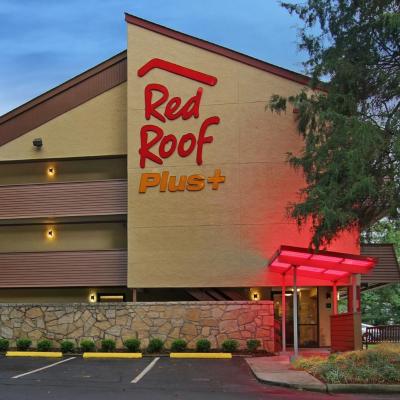 Red Roof Inn PLUS+ Atlanta - Buckhead (1960 North Druid Hills Road GA 30329 Atlanta)
