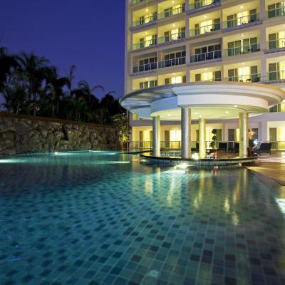 Centara Nova Hotel Pattaya (80/167, Nongprue, Banglamung, Pattaya City, Chon Buri 20150 Pattaya (centre))