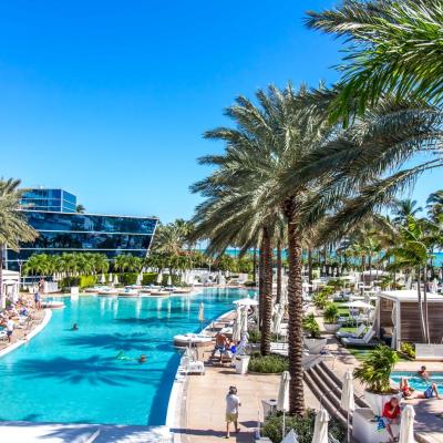 FB Miami Beach Sorrento Private Ocean Luxury Suite (4391 Collins Avenue 7 FL 33140 Miami Beach)