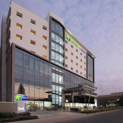 Holiday Inn Express Bengaluru Yeshwantpur, an IHG Hotel (Cauvery Estates (Serenity), katha 10/1/1 560022 Bangalore)