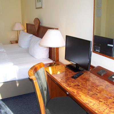 Hotel Amadeus Central (Hohenzollerndamm 57 14199 Berlin)