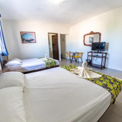 Hotel Isla de Sacrificio (Primero de Mayo 1592 A, Centro 91700 Veracruz)