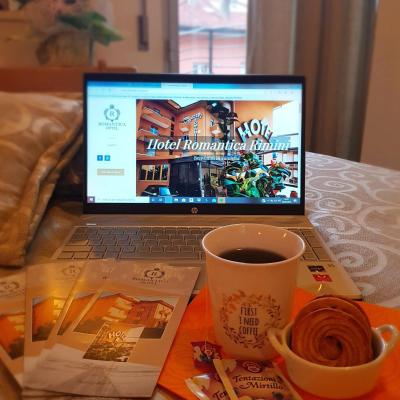 HOTEL ROMANTICA (10 Viale delle Colonie 47924 Rimini)
