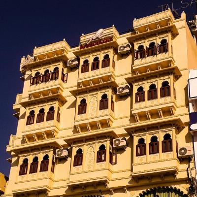 Hotel Mewari Villa (302, Imli Ghat, Purohit Ki Haveli, Udaipur 313001 Udaipur)