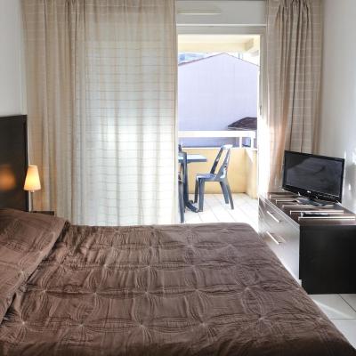 Residhotel Cannes Festival (107 Avenue Francis Tonner 06150 Cannes)
