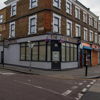 Burren London Hotel (174 Church Road NW10 9NH Londres)