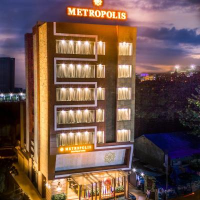 Hotel Metropolis (Marol Maorshi Road, Near Seven Hills Hospital, Andheri East, Mumbai 400059 400059 Mumbai)