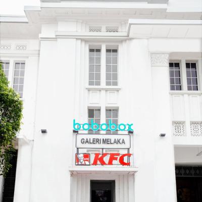 Bobopod Kota Tua, Jakarta (Jl. Taman Fatahillah No.3, RT.7/RW.7, Kel. Pinangsia, Kec. Taman Sari 11110 Jakarta)