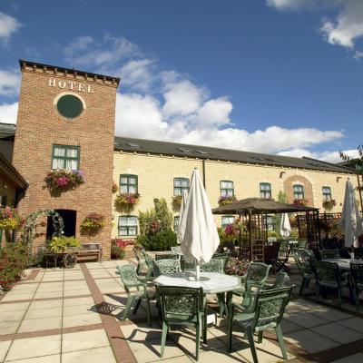 Corn Mill Lodge Hotel (Pudsey Road LS13 4JA Leeds)