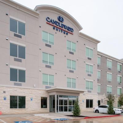 Candlewood Suites - Austin Airport, an IHG Hotel (6711B East Ben White Boulevard TX 78741 Austin)