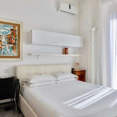 Aiello Suites Milan (Via Montegani 11 20123 Milan)