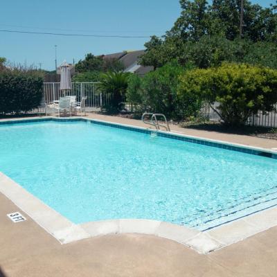 America's Inn Houston (8201 Southwest Freeway TX 77074 Houston)