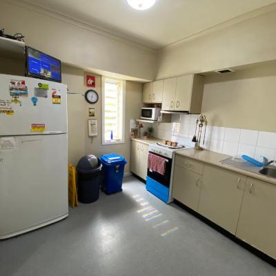 Cozy little room for 1 or 2 (850 Pacific Highway 2067 Sydney)