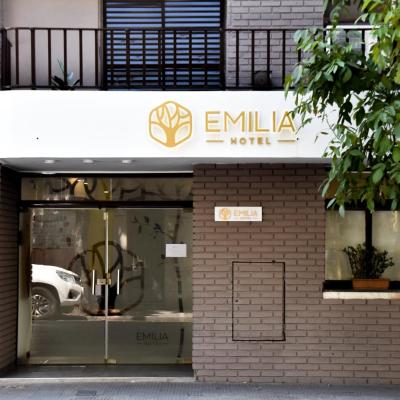 EMILIA HOTEL (Mendoza 1578 2000 Rosario)