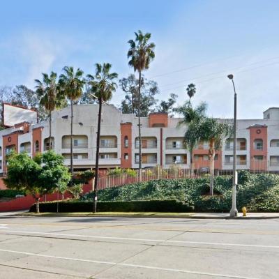 Hotel Silver Lake (250 Silver Lake Boulevard CA 90004 Los Angeles)