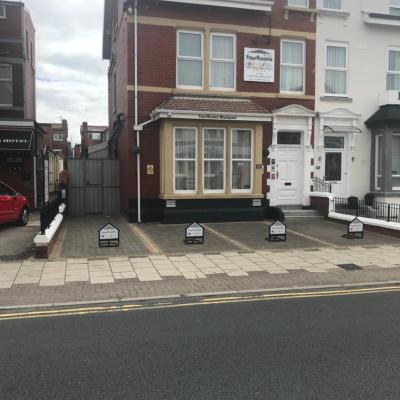 FourRooms - Couples Only (60 Reads Avenue FY1 4DE Blackpool)