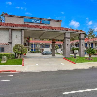 Motel 6-La Mesa, CA (6952 University Avenue CA 91942 San Diego)