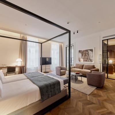 Kozmo Hotel Suites & Spa - The Leading Hotels of the World (17 Horváth Mihály tér 1082 Budapest)