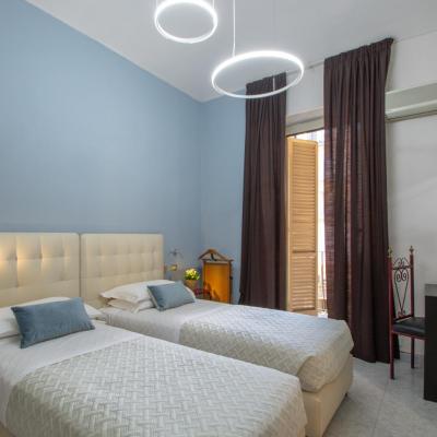 Hotel Italia (Corso Stati Uniti 9/Bis 10128 Turin)