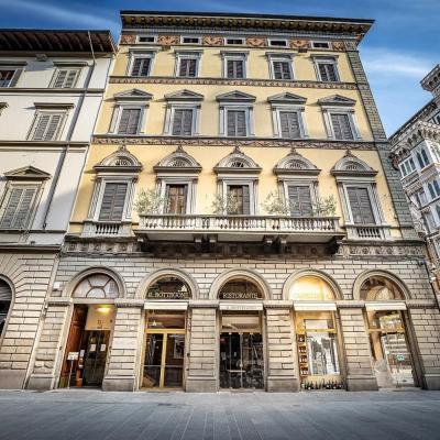 Palazzo Gamba Apartments al Duomo (Via Martelli 2 50129 Florence)