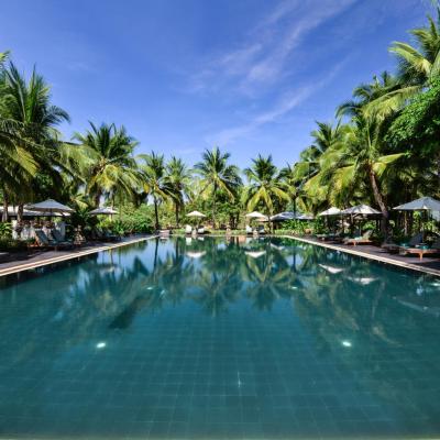 Royal River Kwai Resort and Spa -SHA Extra Plus (88 Moo 2 Kaeng sien, Muang 71000 Kanchanaburi)