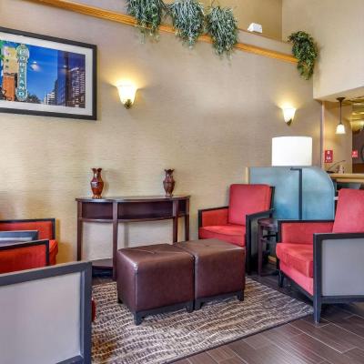 Comfort Suites Portland Airport (12010 Northeast Airport Way OR 97220 Portland)