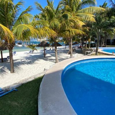 Oceanfront Condo BM By Andiani (72 Puertos 77500 Cancún)