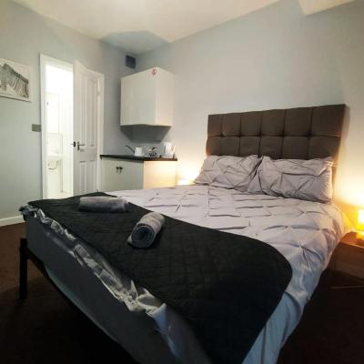 Bankwell Guest House (10 Bankwell Street M15 5LN Manchester)