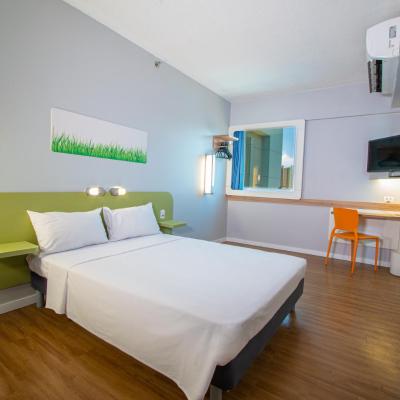 Ibis Budget Fortaleza Praia de Iracema (Rua Historiador Guarino Alves 190 Praia de Fortaleza 60060295 Fortaleza)