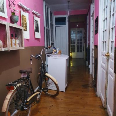 ThePlacetoBe B&B (Calle Platerias 16 - 4to Piso 47003 Valladolid)