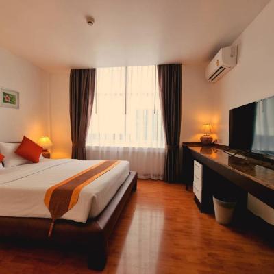 The Bedrooms Boutique Hotel Bangkok (204/24 Sukhumvit 77 (On-Nut), Phakkhanong Nua, Wattana  10250 Bangkok)