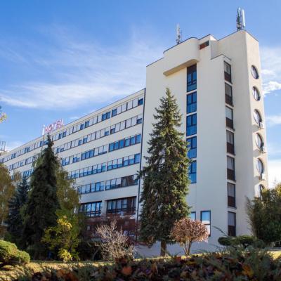 Hotel Novi Zagreb (Ulica Ive Robića 2 10000 Zagreb)