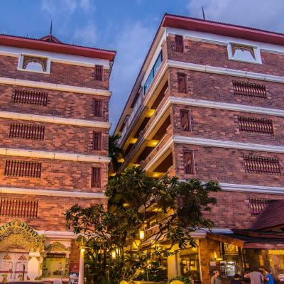 Raming Lodge Hotel (17-19 Loikroh Road, Changklan Disrict Muang 50100 Chiang Mai)