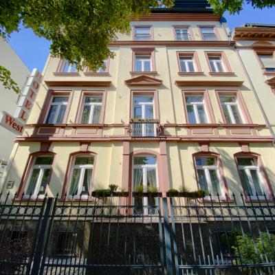 Hotel West an der Bockenheimer Warte (Gräfstraße 81 60486 Francfort-sur-le-Main)