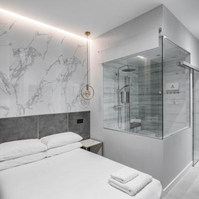 EMBA ROOM (2 Calle Fernando Poo 28045 Madrid)