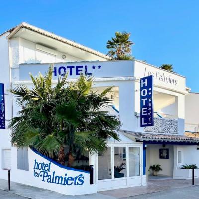 Photo Hotel Les Palmiers En Camargue