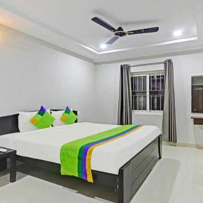 Itsy By Treebo - Sunrise Grand (Plot No. 1151,Venkata Ramana Colony, Near Prajay Apartment (Mega polis), Kukatpally, Hyderabad, Telangana 500085 Hyderabad)
