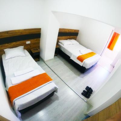 ANKARA OTEL EVREN (ANKARA  ULUS UZUNYOL AKŞEHİR SOKAK NO:1 06050 Ankara)