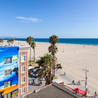 Venice Suites (417 Ocean Front Walk CA 90291 Los Angeles)