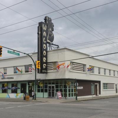 Hotel at the Waldorf (1489 East Hastings Street V5L 1S4 Vancouver)