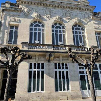 Salon Boyer (32 Avenue Paul Chandon 51200 Épernay)