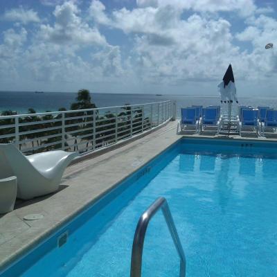 Strand Ocean Drive Suites (1052 Ocean Drive FL 33139 Miami Beach)